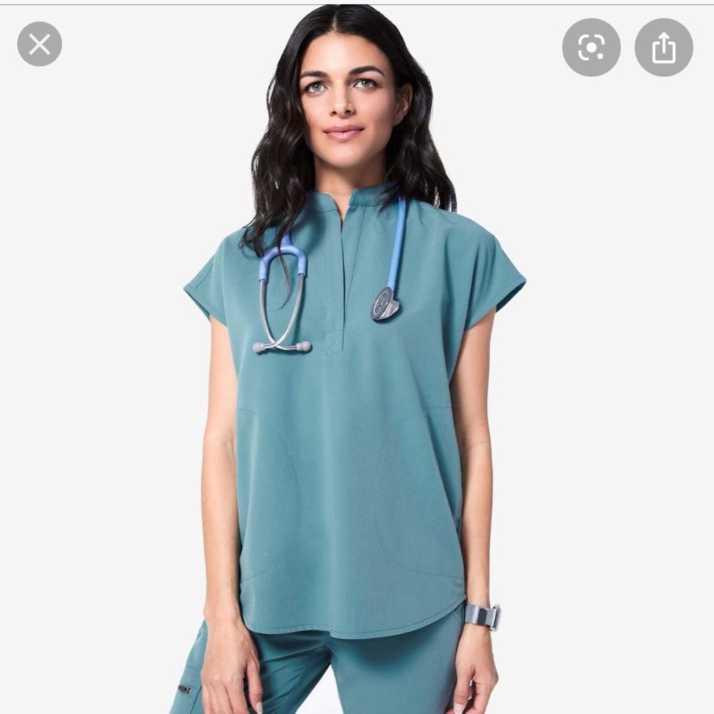 Figs Hydrogreen scrub top